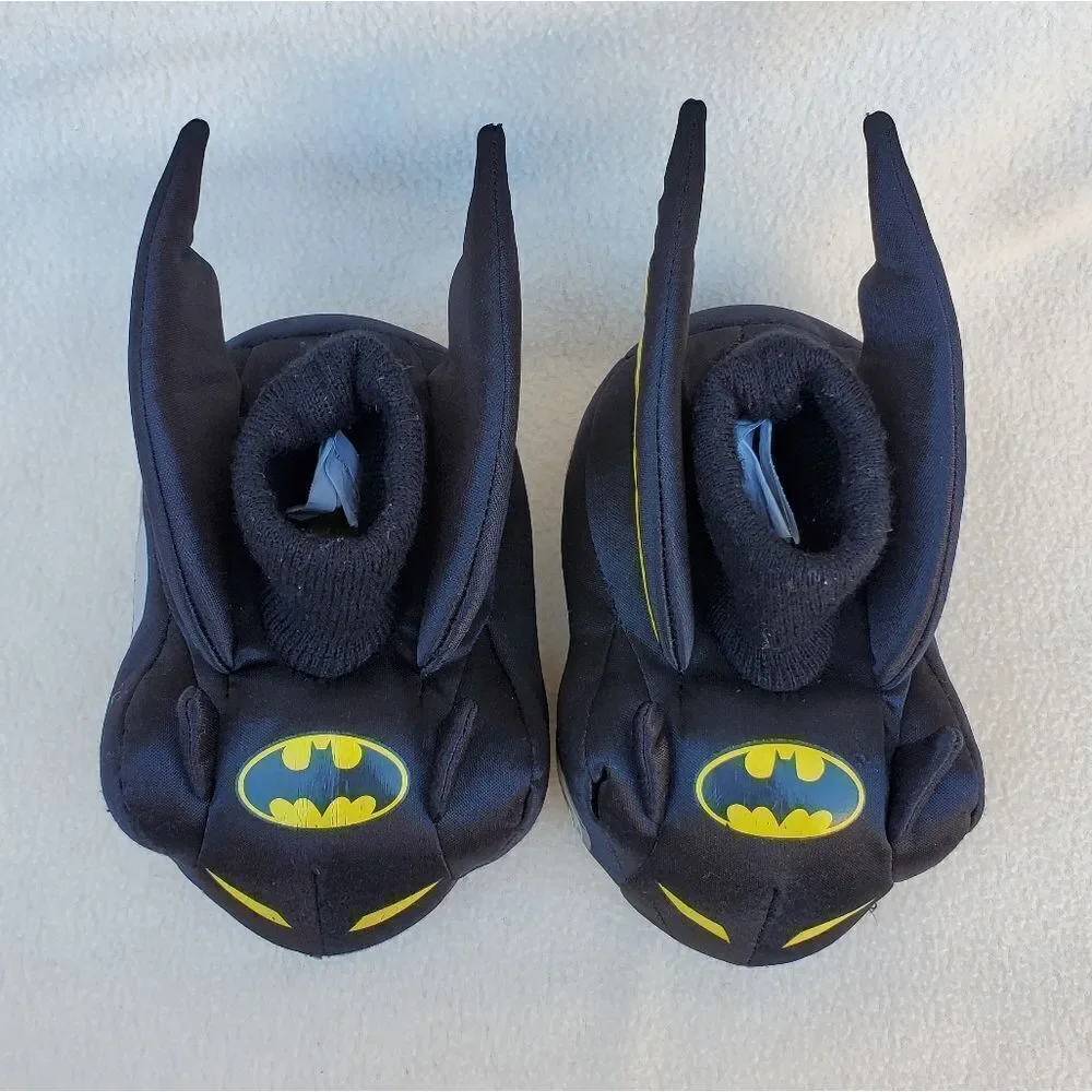 Batman black and yellow sock top plush slippers